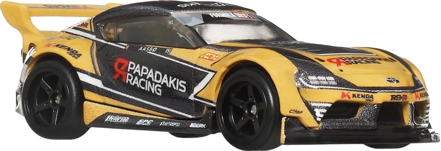 Hot Wheels Team Transport #86 '20 Toyota GR Supra & Fleet Street, Real Riders, Metal/Metal, escala 1:64